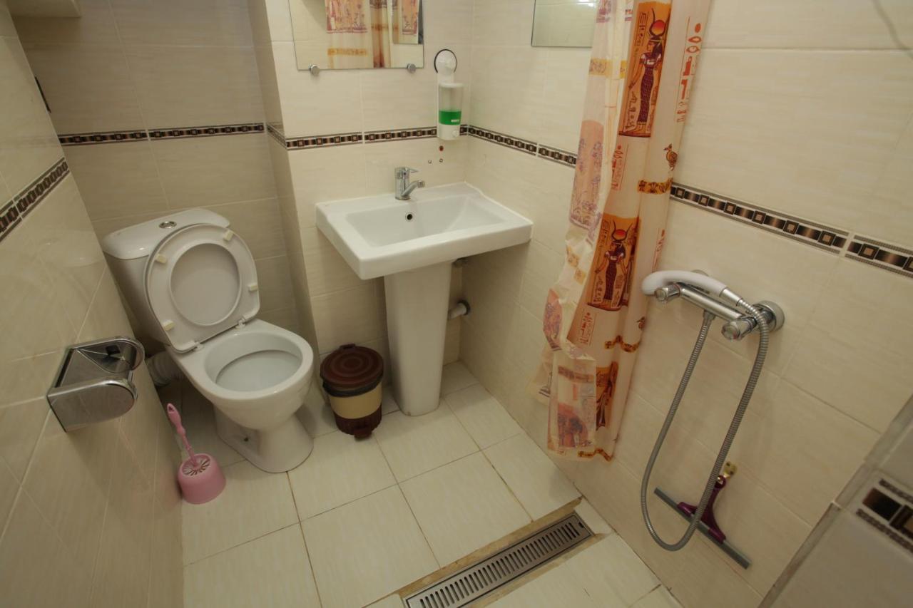 Sukhum City Mini Hotel Sukhumi Esterno foto